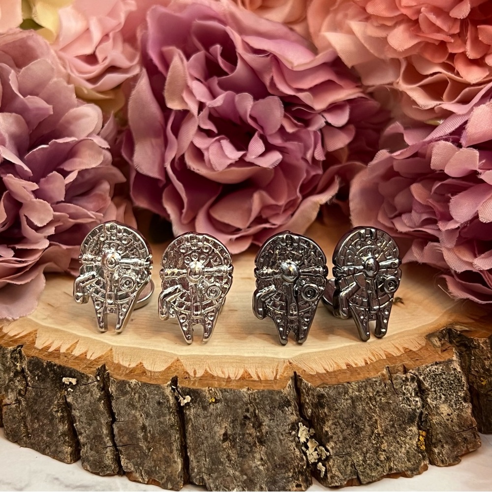 Gunmetal and Silver Star Wars Millennium Falcon Cufflinks - Picture 6 of 16